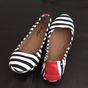 Lucky brand red white and blue flats